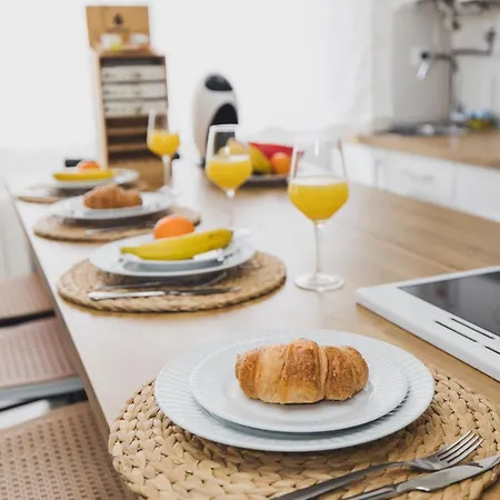 Getaway - Near Park, Beaches & Cies Appartamento